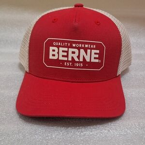 🏷 2/$12 Berne Red and Tan Trucker Hat NWOT